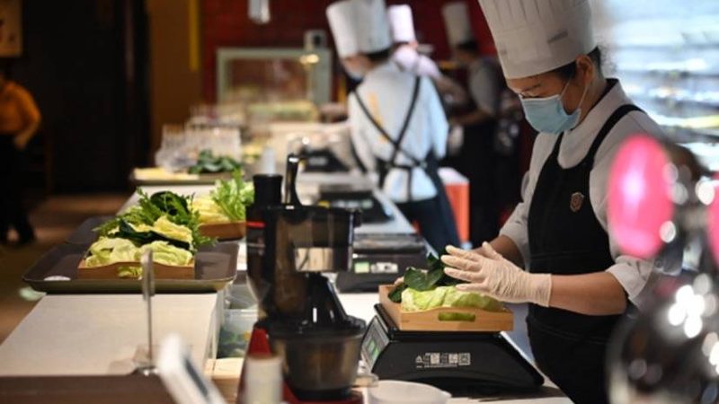 关注指标：从资质、产品、服务三方面入手