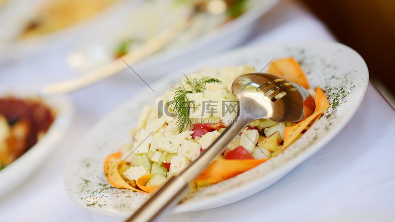 重庆零食批发代理加盟：揭秘行业背后的真相**